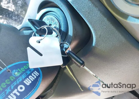 2004 Nissan Titan Xe/Se/Le from USA, damaged, VIN 1N6AA07B14N529438